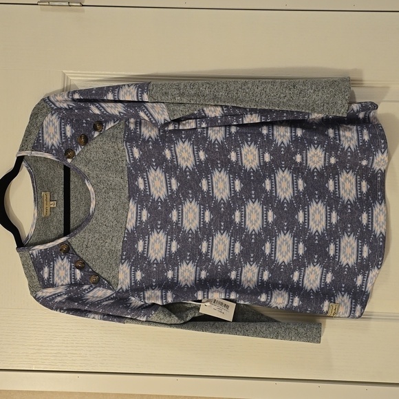 NWT Ladies LG simply southern knit lightweight sweater - Picture 1 of 4